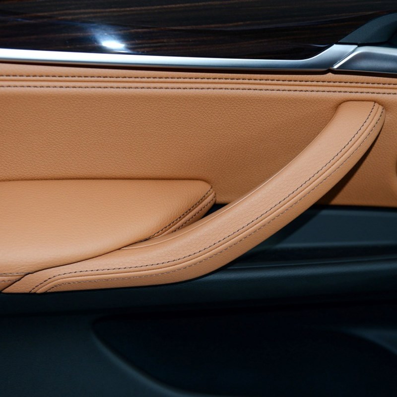  Left Door Pull Handle Leather Cover                        